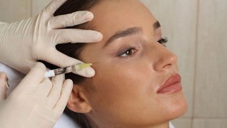 美速疗法可以使眼睛周围的皮肤恢复活力